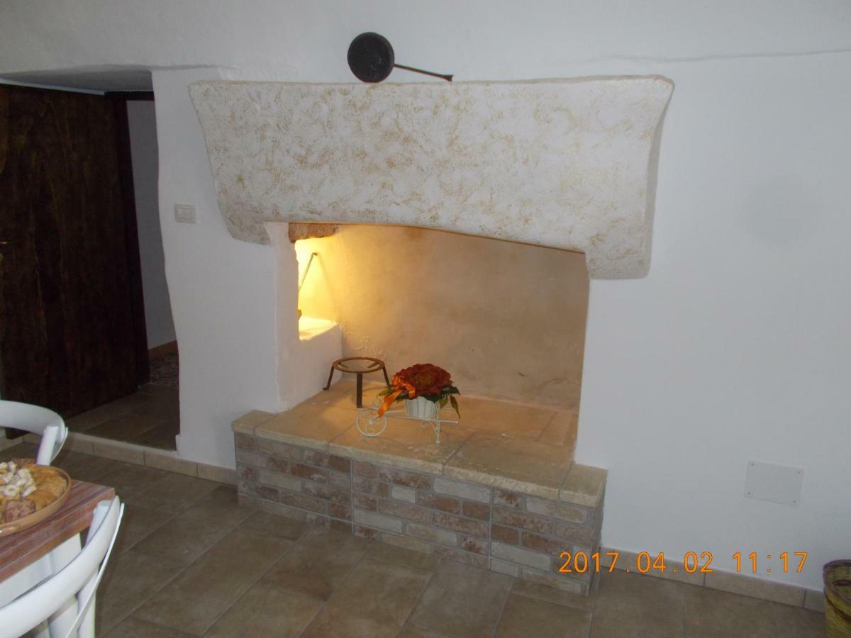 A Casa Di Monia Villa Felline Bagian luar foto